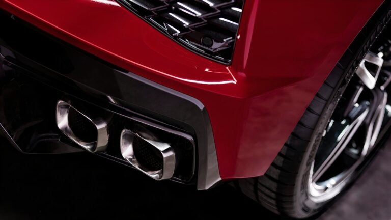 The Other Big Advantage The C8 Stingray Has Over the C7 Isn't Talked about Enough