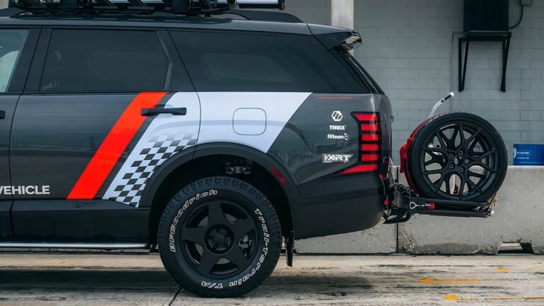 Hyundai's Most Off-Road-Focused Palisade Just Got The One-Off Track Treatment No One Expected