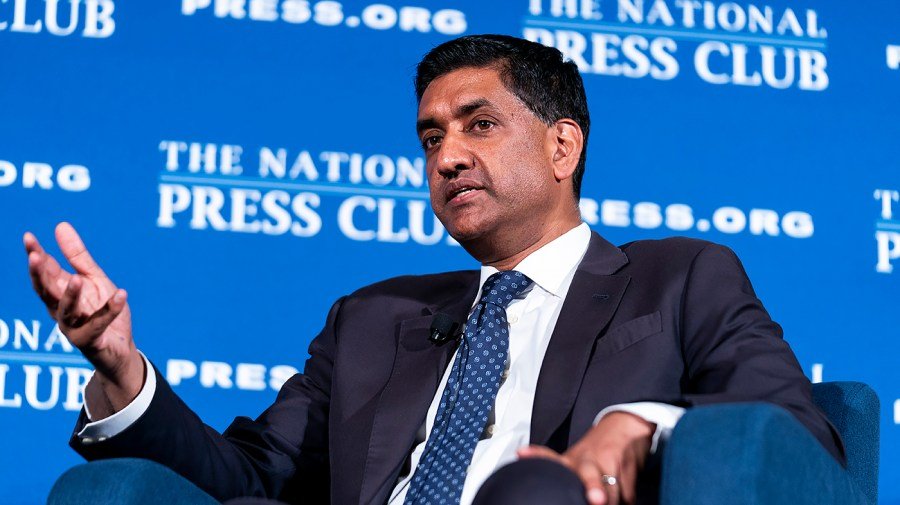 Khanna: 'I should've listened to by wife' about Platner