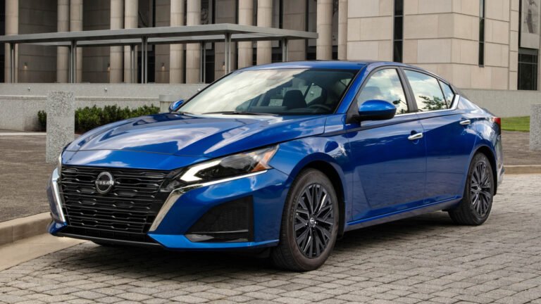The Nissan Altima Is Finally Dead, You Can Exhale Now