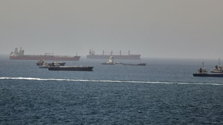 Why fully reopening Strait of Hormuz is such a challenge 