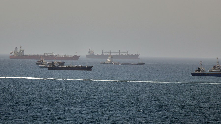 Why fully reopening Strait of Hormuz is such a challenge 