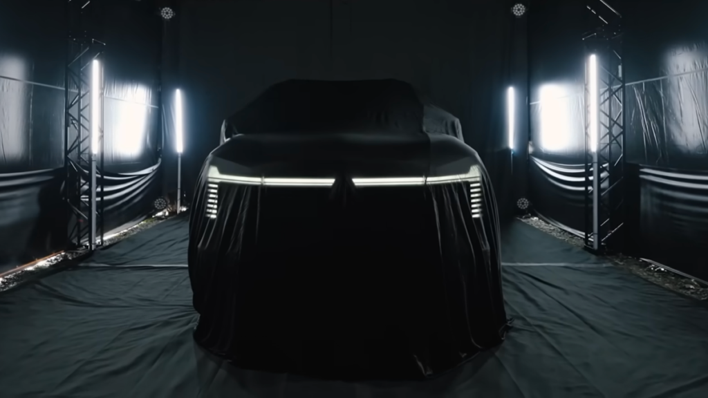 Mitsubishi Quietly Reveals The New Pajero’s Interior For The First Time