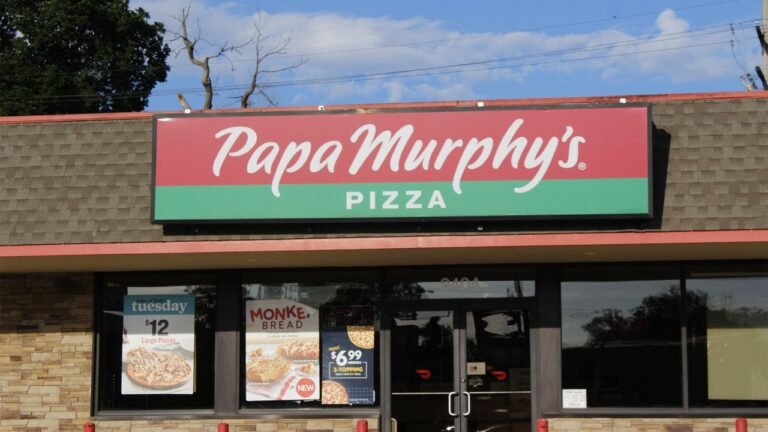 Papa Murphy’s is closing stores, joins list of national pizza chains to shutter locations in 2026