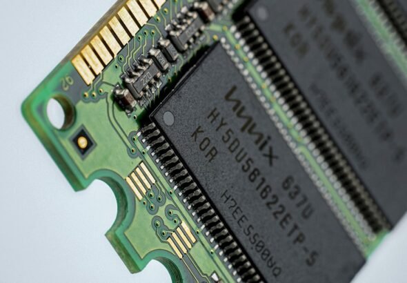 South Korea’s Kospi stock index is falling: Why AI chipmakers SK Hynix and Samsung are facing investor jitters