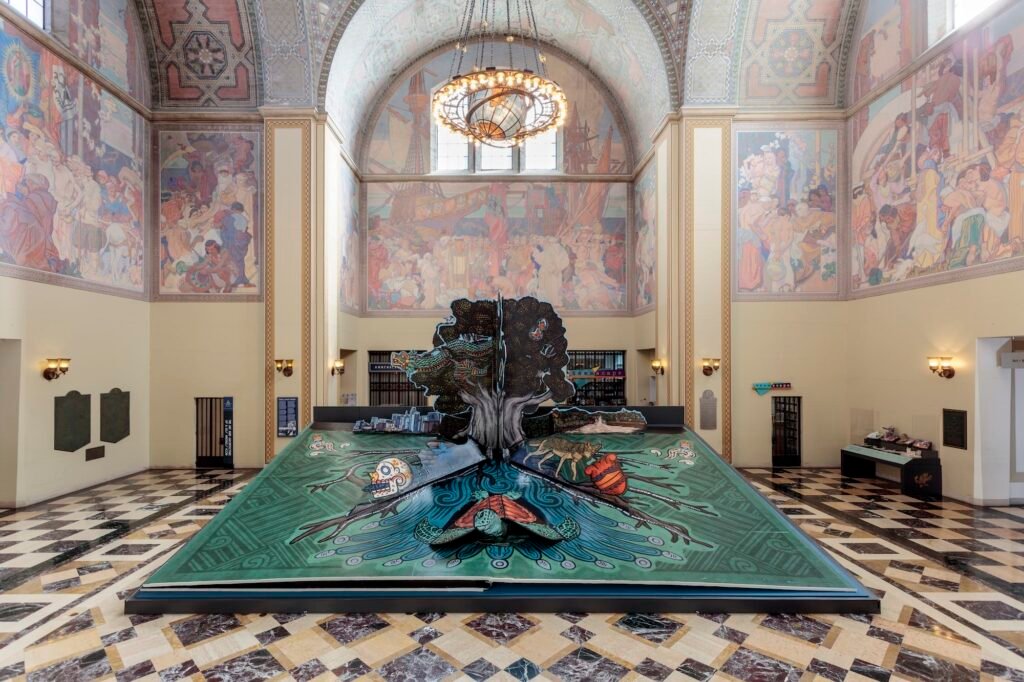 Los Angeles Public Library Unveils the World’s Largest Pop-Up Book