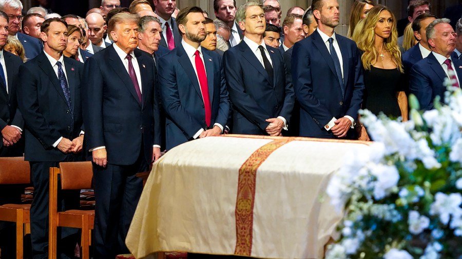 Live updates: Trump honors Graham, 'a true American original'; Fauci returns to spotlight with diaries