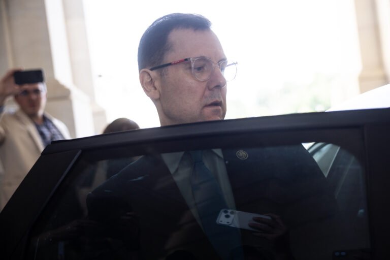 Tom Kean Jr. kept his depression a secret. Colleagues are questioning that decision.