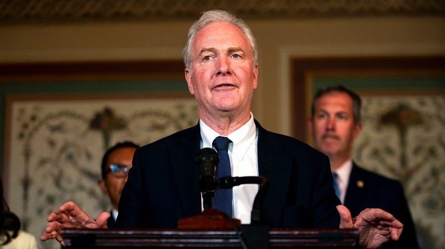 Van Hollen: Trump hit Saudi Arabia with 'bait and switch' by tying Israel relations to nuclear deal