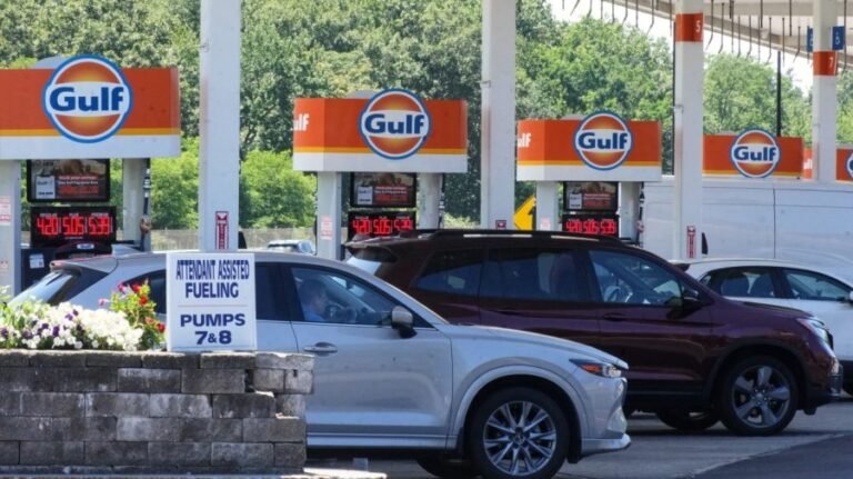 Escalating US-Iran tensions push oil prices higher