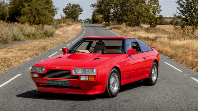 This 600-Mile Aston Martin V8 Vantage Zagato Is a Time Capsule You Can Actually Buy