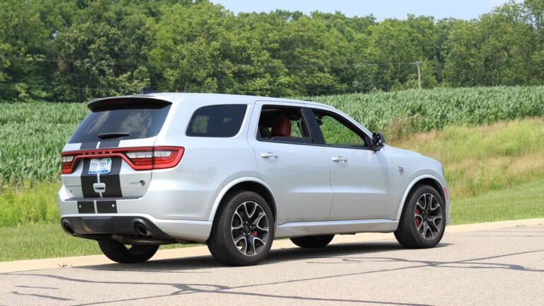 Dodge Tried to Fix Flying Durango Spoilers, but the Problem Came Back