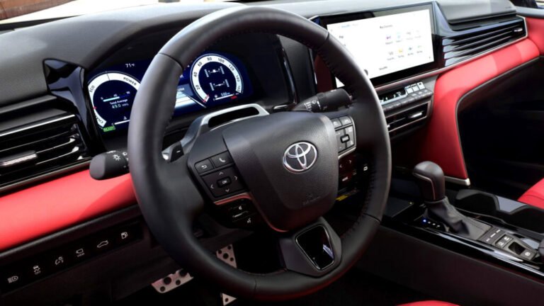Half A Million Toyota Camrys Can Lose Their Dash, Their Lights, And More At Startup