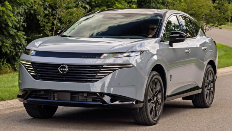 Nissan’s 2027 Murano Adds Dark Armor Menace But Takes Away Your Cheapest Way In
