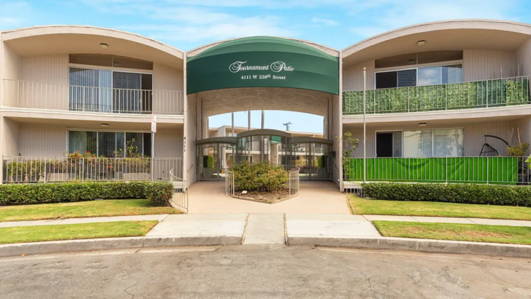 Torrance Apartments Trade for $350K/Unit