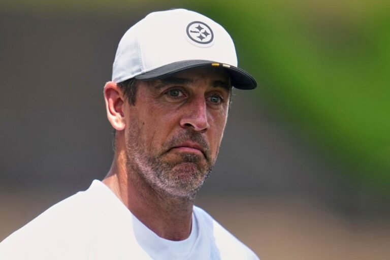 Aaron Rodgers: Fauci a ‘coward’ and a ‘criminal’ for taking the Fifth