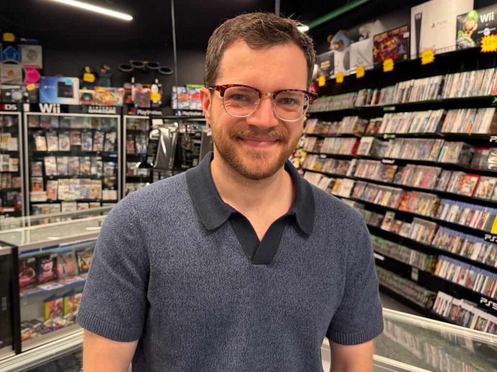 He turned a side hustle into a video game resale business that's brought in $4 million this year