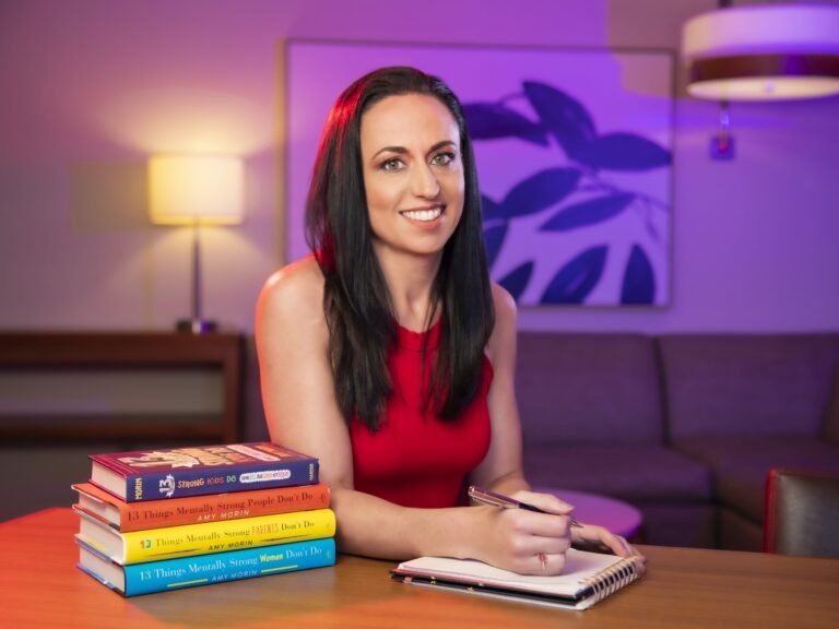 I'm a mental strength coach who works with founders. AI is causing a burnout surge — here's my advice for combatting it.