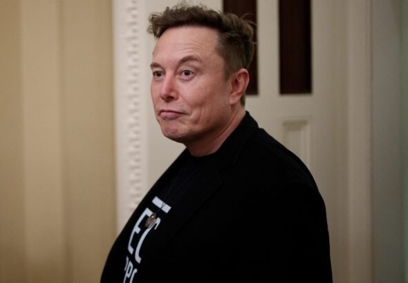 Elon Musk is looking for trades workers to build AI data centers — and his famous 3-bullet-point requirement applies
