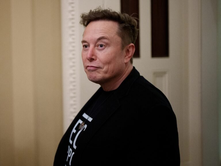 Elon Musk is looking for trades workers to build AI data centers — and his famous 3-bullet-point requirement applies