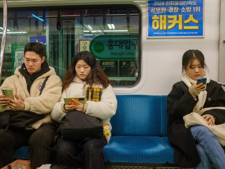 Young South Korean investors are finding company in collective misery by sharing their losses on social media
