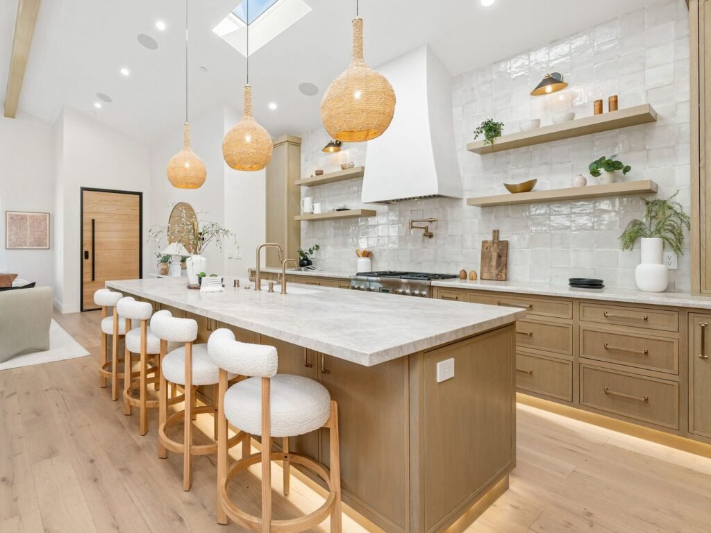 12 things a seasoned interior designer would never have in her own home