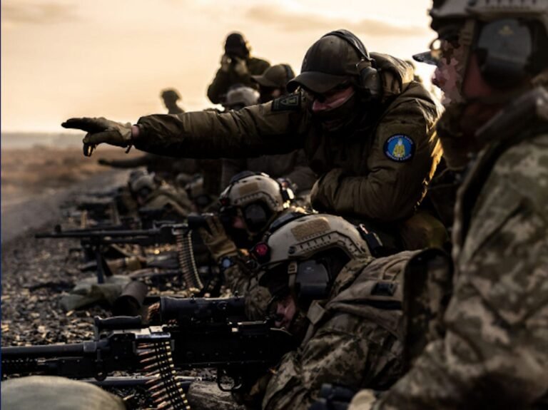 Norwegian soldiers say they're training Ukrainian soldiers with a 'Viking mentality' built for harsh conditions