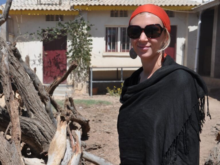 Pirates held her hostage for 93 days. She says surviving taught her what really matters when life falls apart.