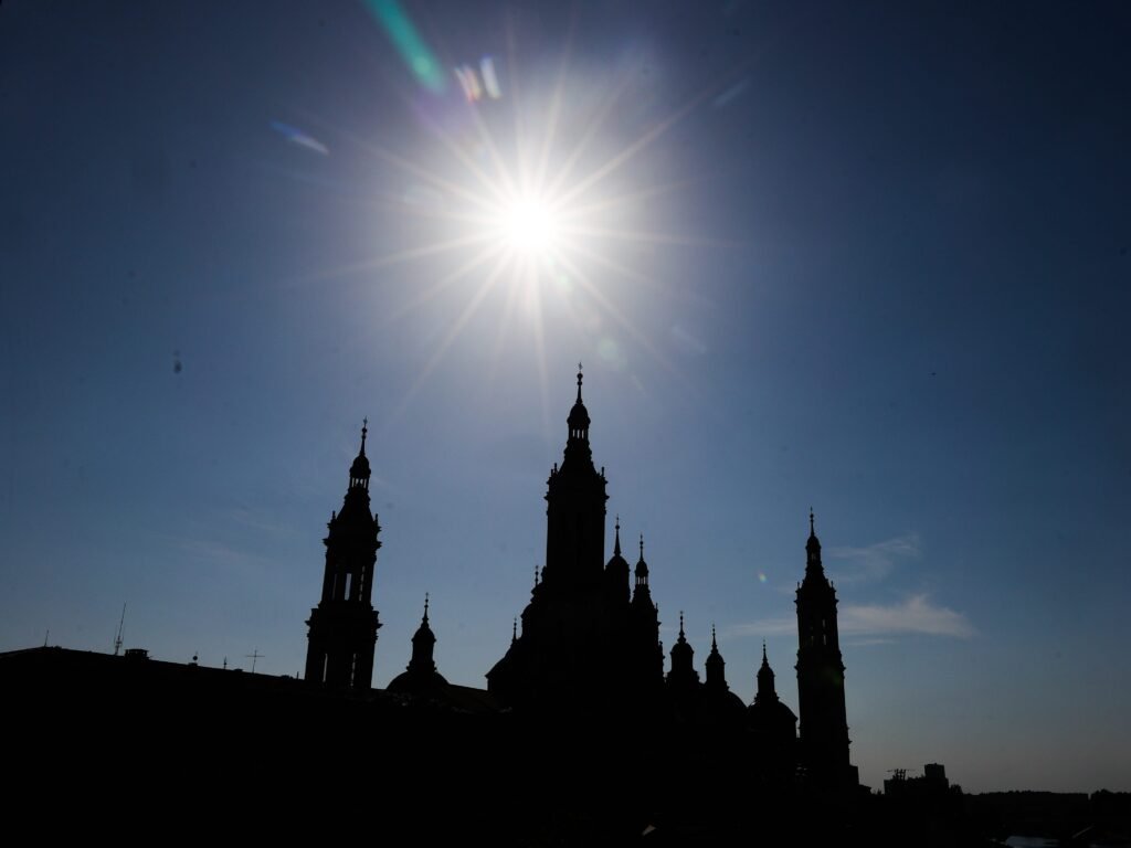 The best photos of Europe's 2026 solar eclipse