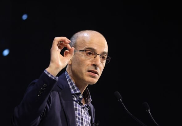 The author of 'Sapiens' says 'now is the time' to resist giving AI rights
