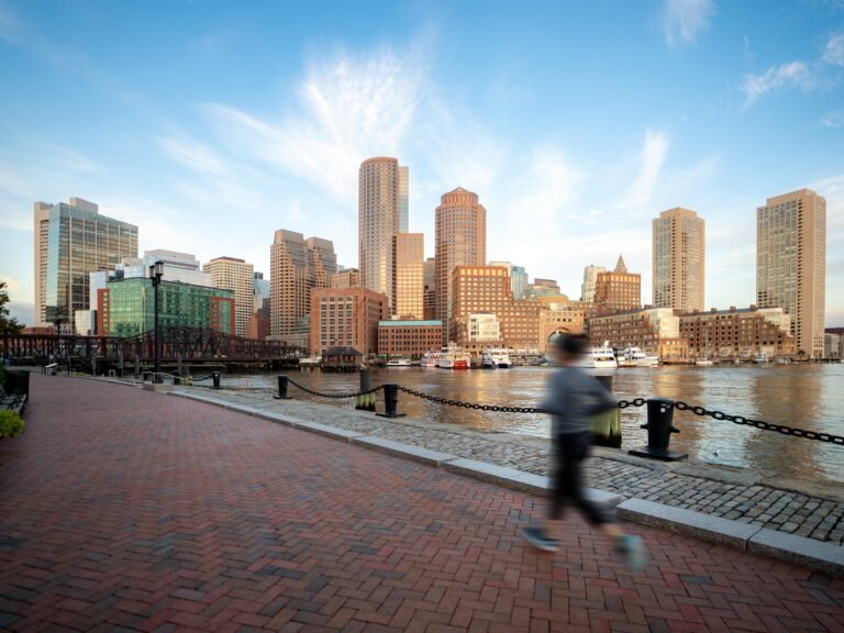 Looking for a new job? These are the 10 best US cities for work.