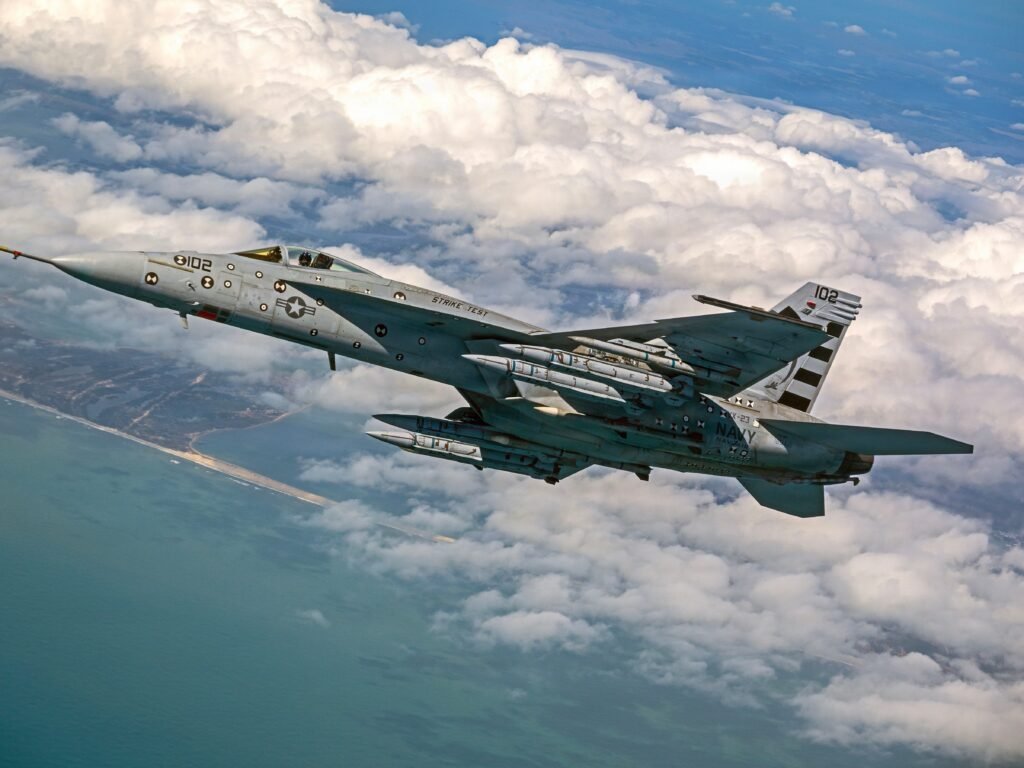 The US Navy's next-gen missile breaks cover. It fits inside an F-35 and can threaten enemy aircraft over 280 miles away.
