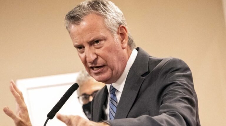 De Blasio: Talarico's 'kitchen table' talk 'worst nightmare for Republicans'