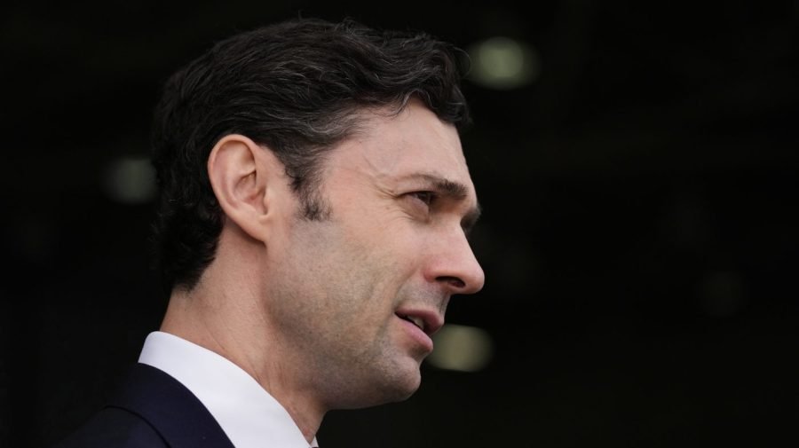 Ossoff: 'Amazing to watch this White House melt down' over Harp remark