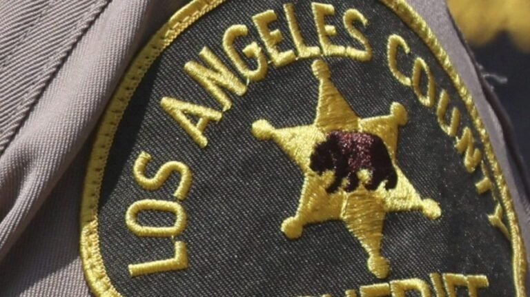 LA street takeover acts as cover while thieves ransack liquor store