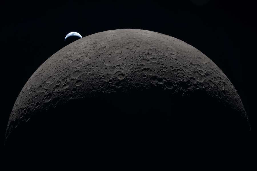 What China's delay means for the US-China moon race