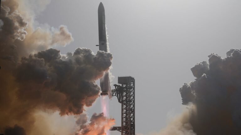 SpaceX posts strong revenue in first earnings report since IPO