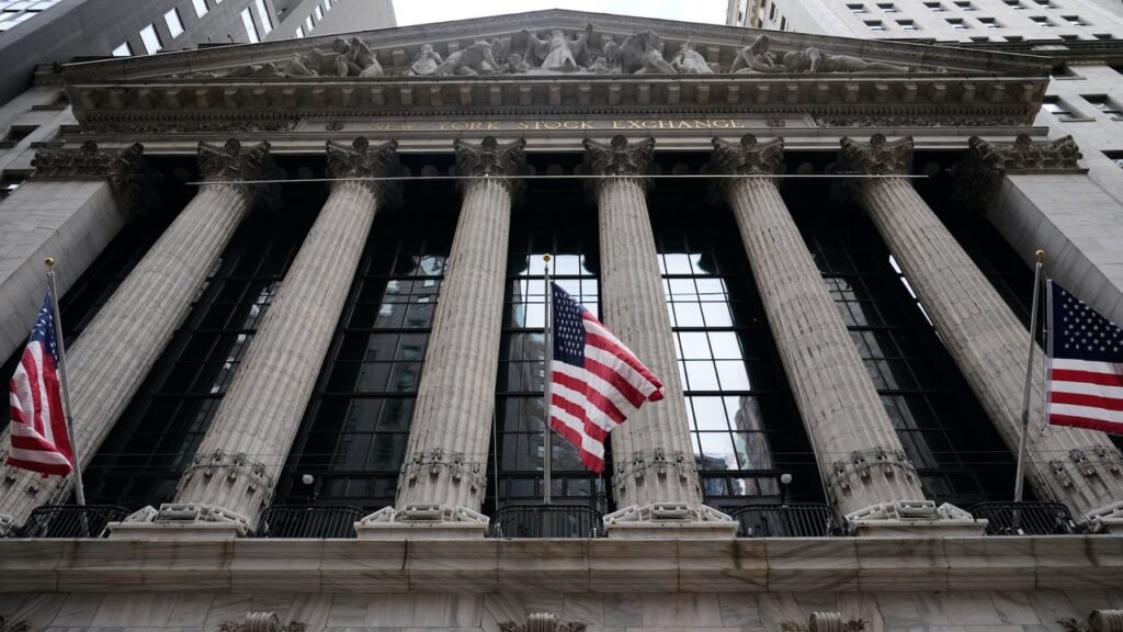 U.S. national debt crosses $40 trillion