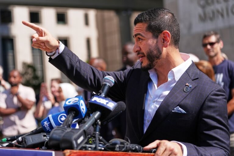 Progressive candidate triumphs over moderate in Michigan
