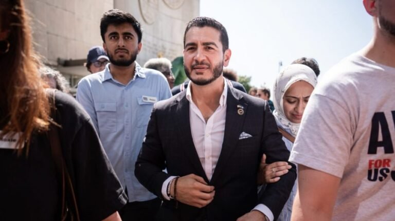 El-Sayed zeroes in on Rogers after Michigan Senate primary win