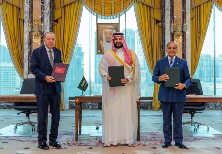America's Muslim allies are hedging against Washington