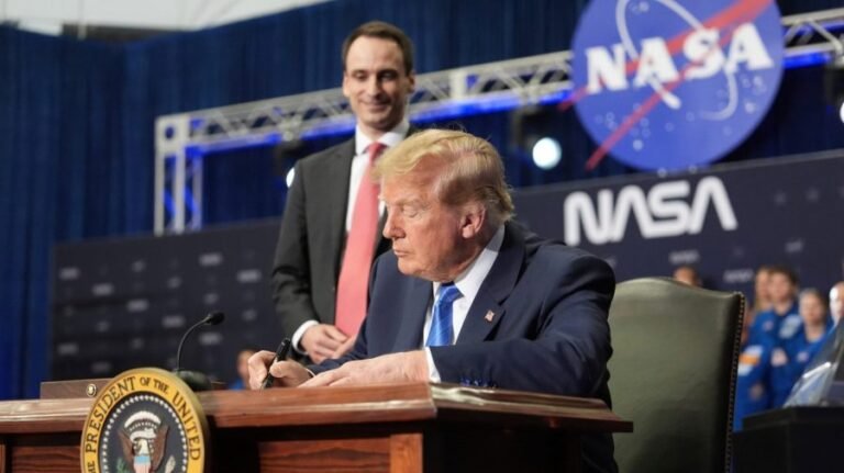 Trump announces creation of US Space Academy 