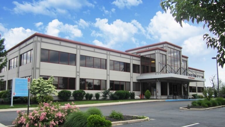 Cambridge Health Alliance Renews 73K-SF Lease with Combined Properties