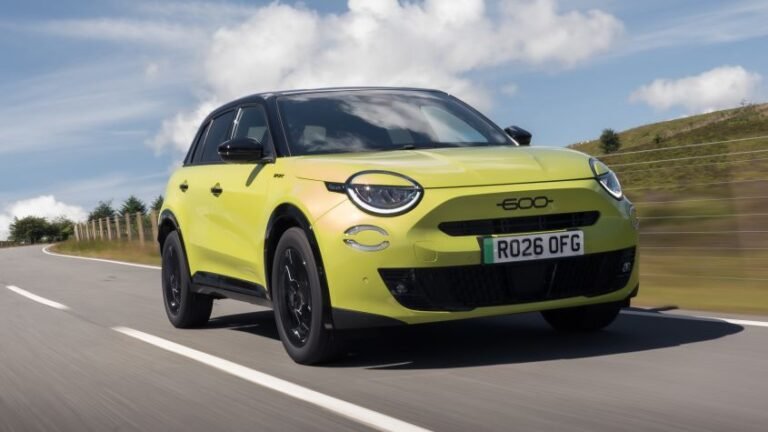 New 2026 Fiat 600 Hybrid Sport - pictures