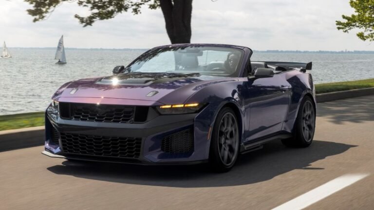 New Ford Mustang Dark Horse SC convertible is a 795bhp drop-top with ‘pure street cred’