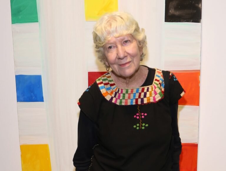 Mary Heilmann, Painter of Irreverent Abstractions, Dies at 86