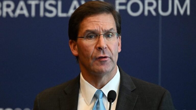 Former Defense Secretary says Iran ‘emboldened’ by conflict, ignoring Trump threats