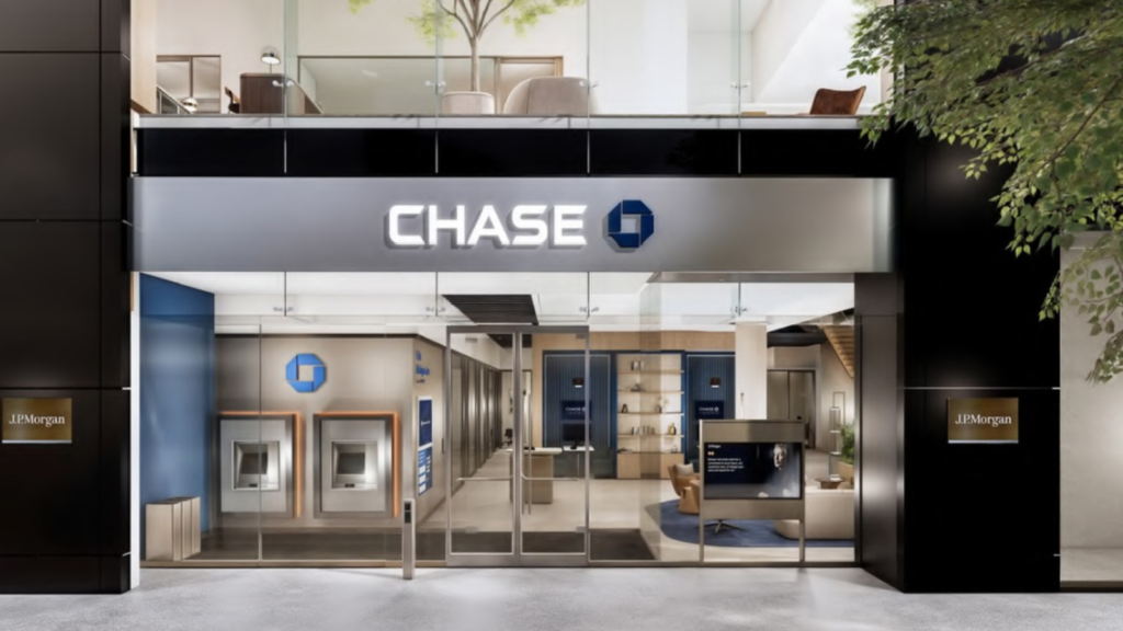 JPMorgan Chase Opens Magnificent Mile Branch