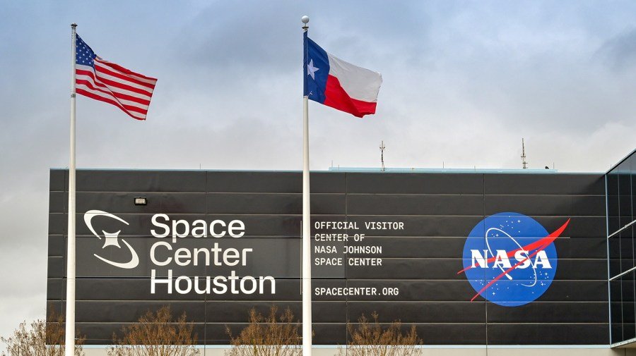 GOP spat stalls NASA bill amid Trump’s ambitious moon base push