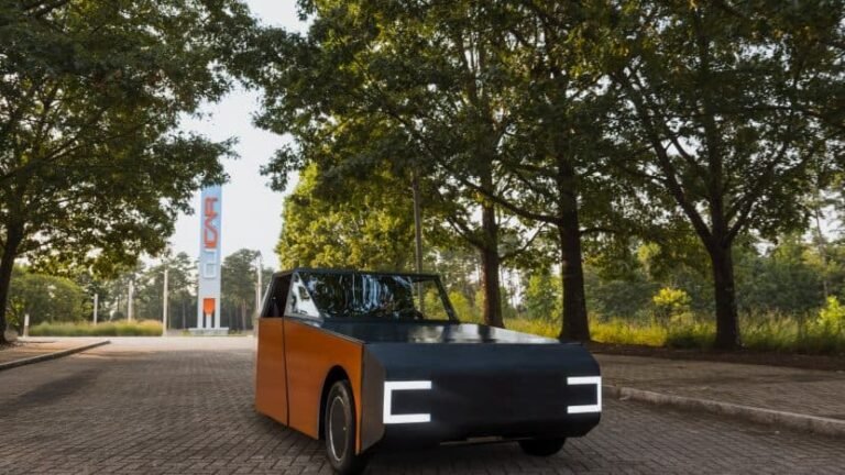 This BMW-Backed Solar EV Makes More Energy Than It Uses
